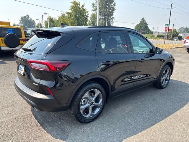 Used 2025 Ford Escape ST-Line Select AWD/4WD image 5