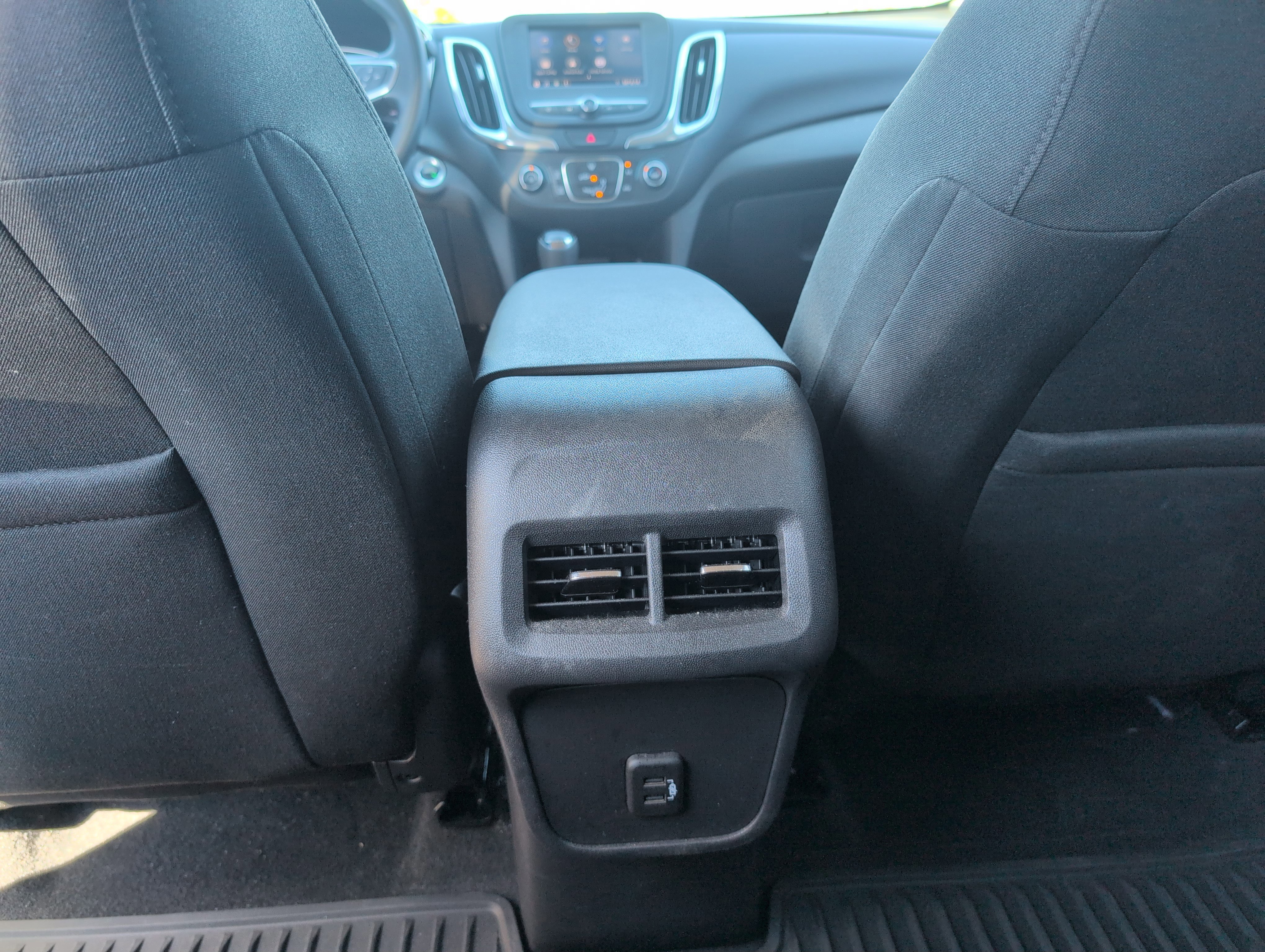 Used 2020 Chevrolet Equinox LT image 30