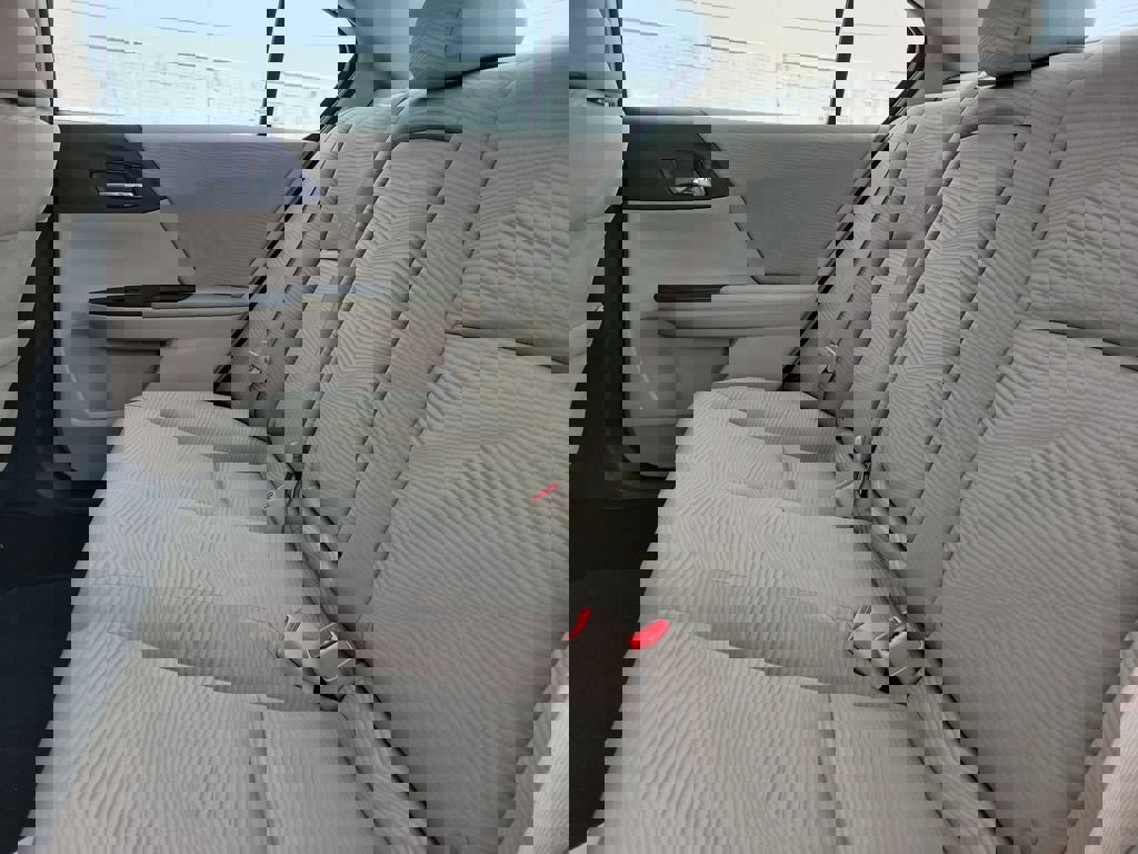 Used 2017 Honda Accord LX image 9