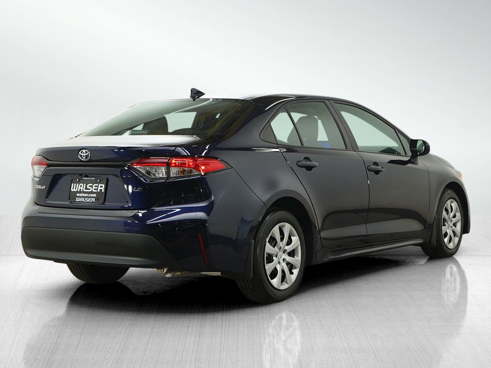 Used 2023 Toyota Corolla LE FWD image 5