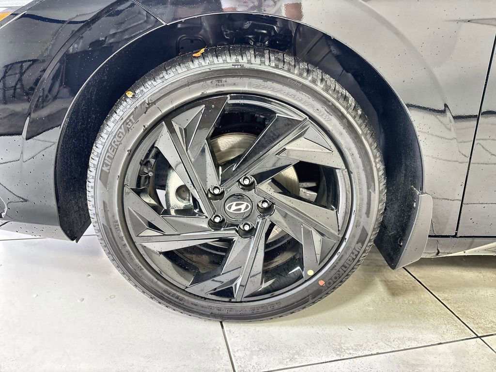 New 2026 Hyundai Elantra Sport FWD image 18