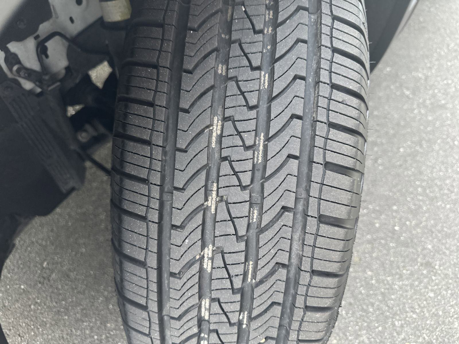 Used 2022 GMC Acadia SLE image 34