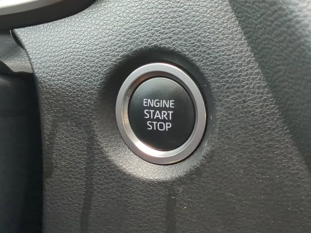 Used 2022 Toyota Corolla XSE image 33