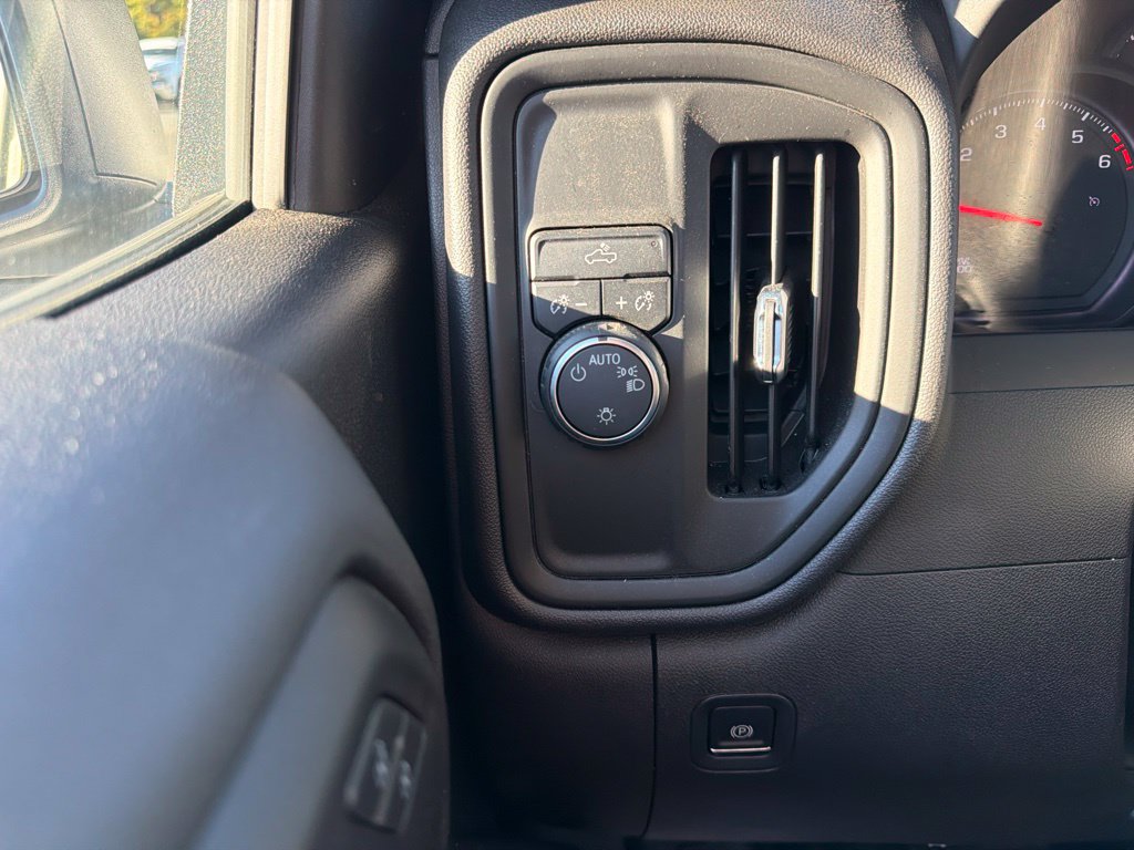 Used 2025 Chevrolet Silverado 1500 W/T RWD image 21