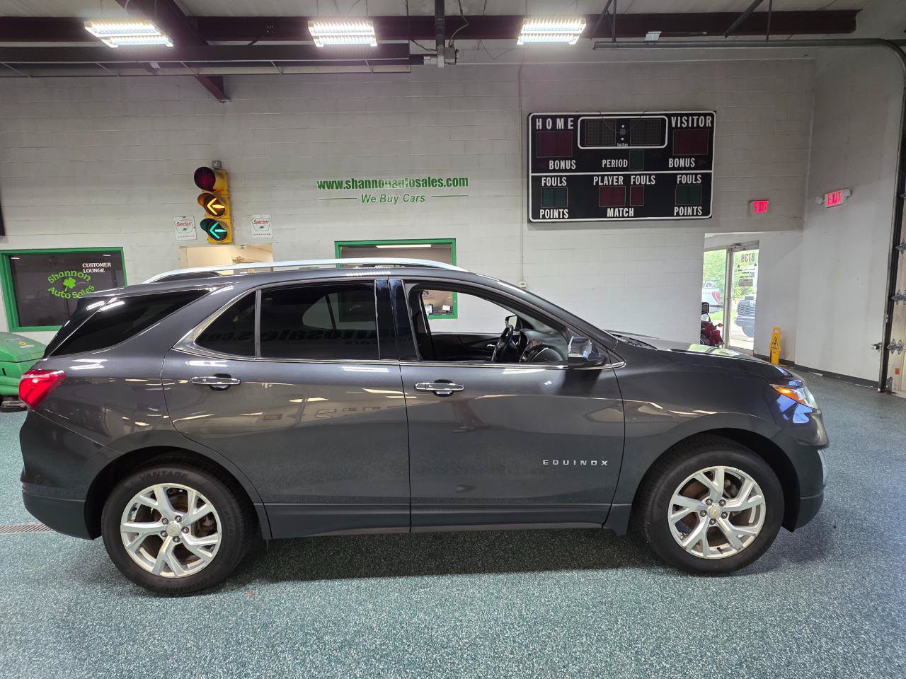 Used 2018 Chevrolet Equinox Premier AWD/4WD image 5