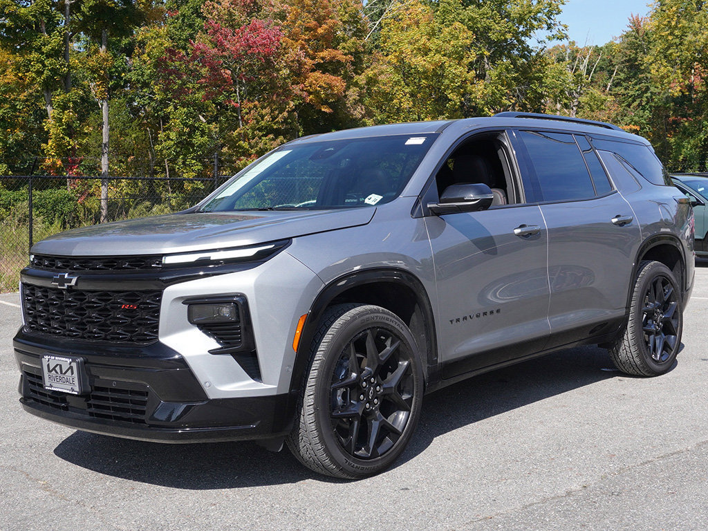 Used 2026 Chevrolet Traverse RS AWD/4WD image 13