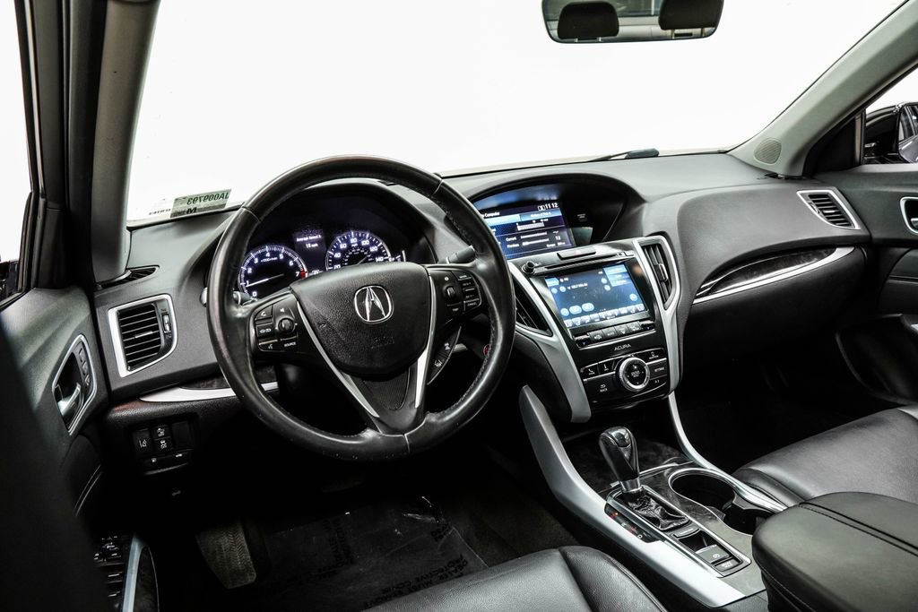 Used 2018 Acura TLX FWD image 5