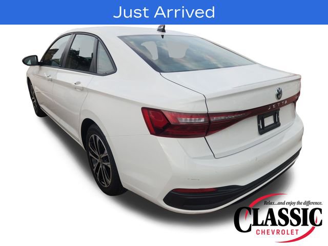 Used 2025 Volkswagen Jetta Sport FWD image 5