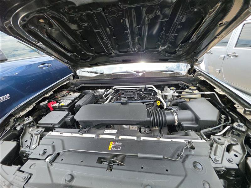 Used 2024 Chevrolet Colorado W/T RWD image 6