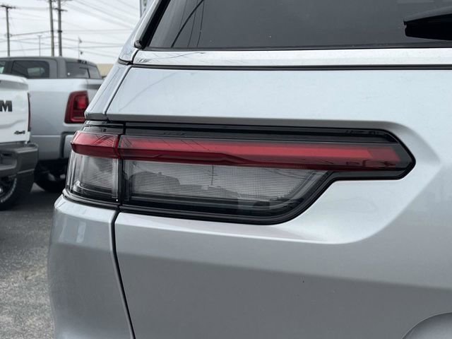 Used 2021 Jeep Grand Cherokee L Limited image 10