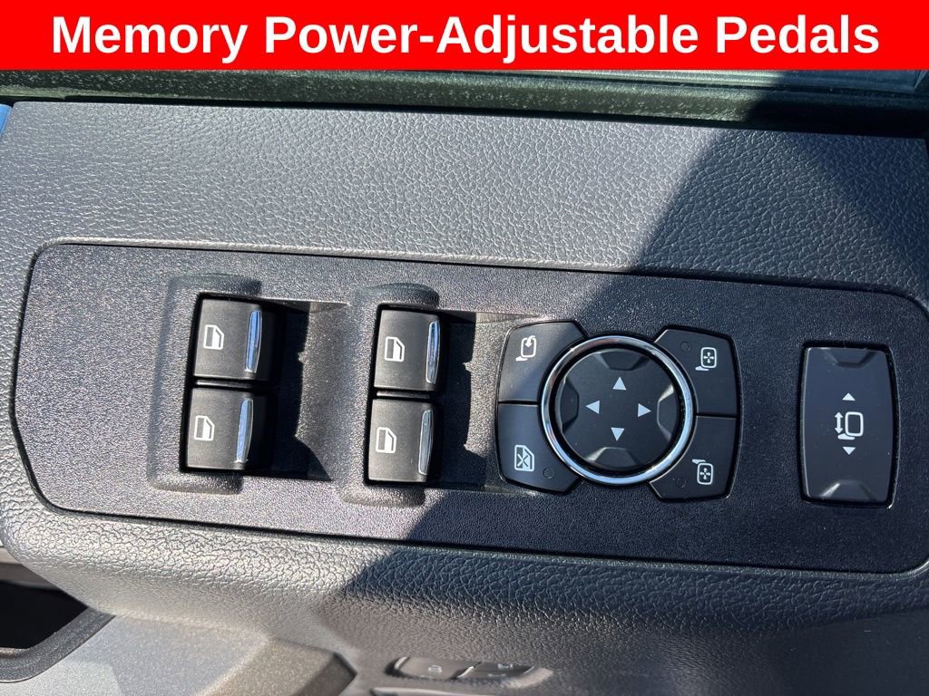 Used 2022 Ford F250 Lariat w/ Chrome Package image 18