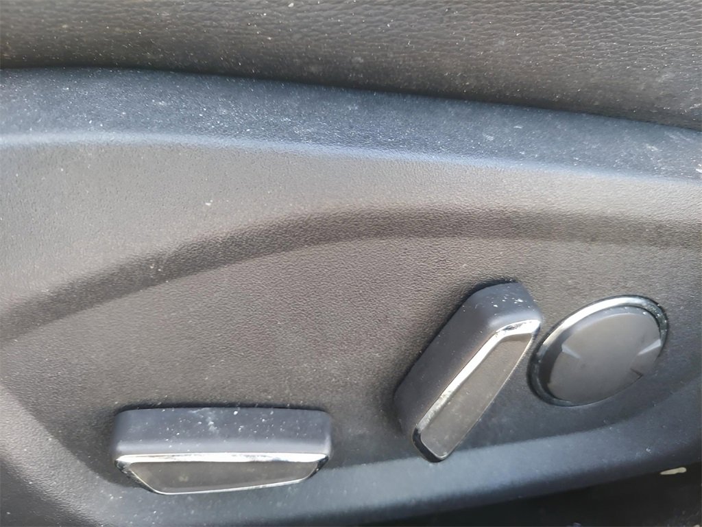 Used 2016 Ford Fusion Titanium image 18