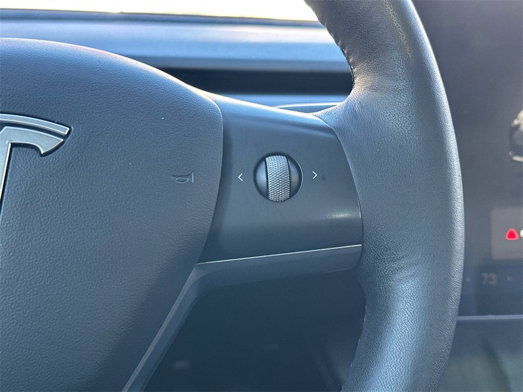 Used 2022 Tesla Model 3 image 18