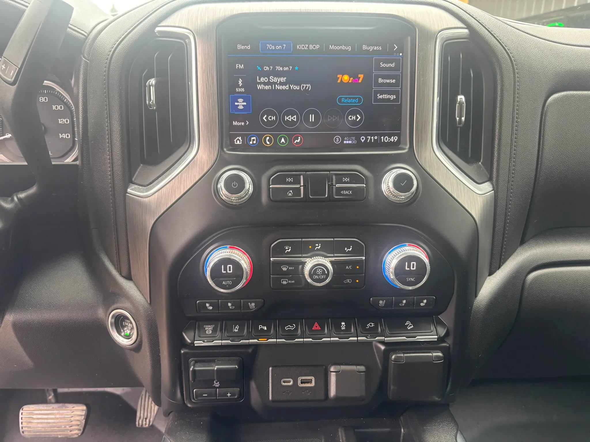 Used 2020 GMC Sierra 2500 Denali w/ Denali Ultimate Package AWD/4WD image 27