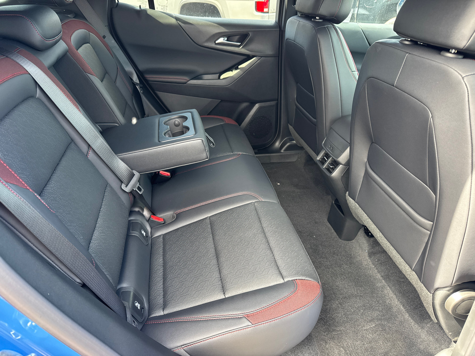 New 2027 Chevrolet Equinox RS FWD image 14