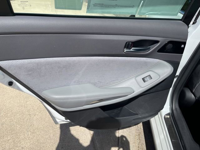 Used 2019 Toyota Avalon Touring w/ Advanced Safety Package FWD image 31