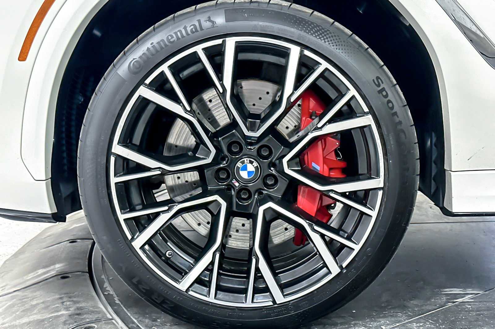 Used 2022 BMW X6 M w/ Executive Package image 27