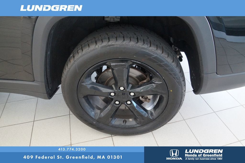 Used 2023 Jeep Grand Cherokee L Laredo image 20