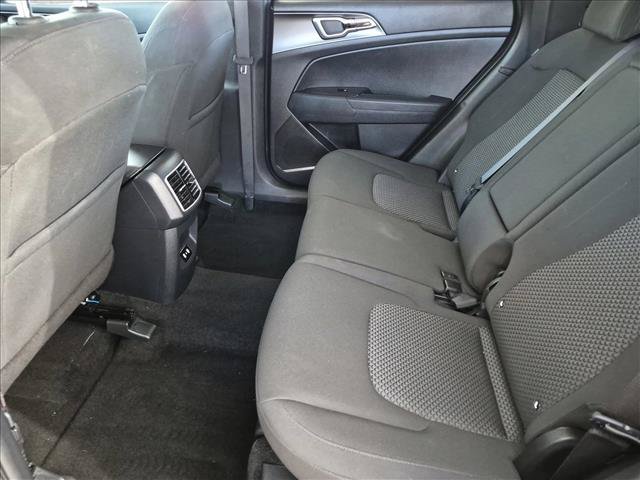 Used 2026 Kia Sportage LX FWD image 18