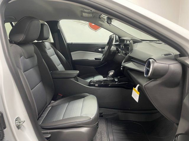 New 2026 Chevrolet Trax LT w/ Driver Confidence Package FWD image 22