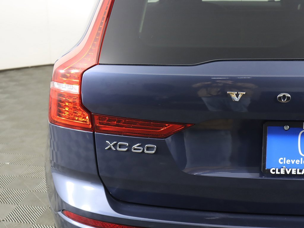 Used 2023 Volvo XC60 B5 Plus w/ Climate Package image 17