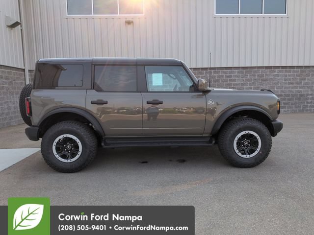 New 2026 Ford Bronco Outer Banks w/ Sasquatch Package AWD/4WD video 2