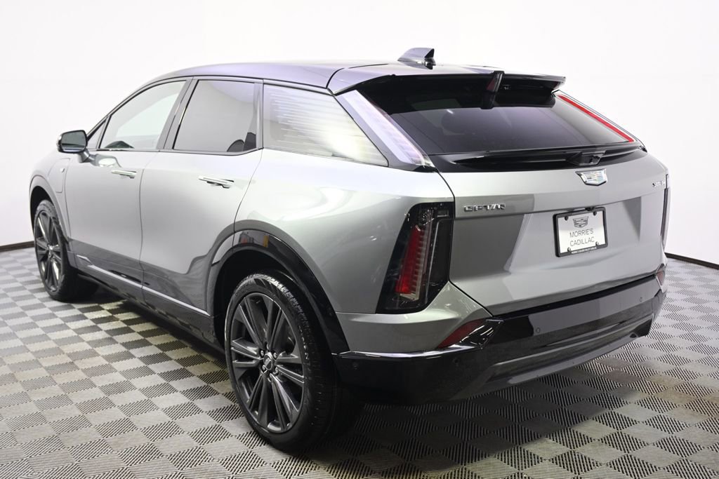 New 2026 Cadillac Optiq Sport 2 w/ LPO, Floor Liner Package image 3