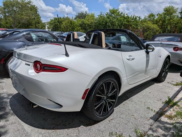 New 2026 MAZDA MX-5 Miata Grand Touring RWD image 3