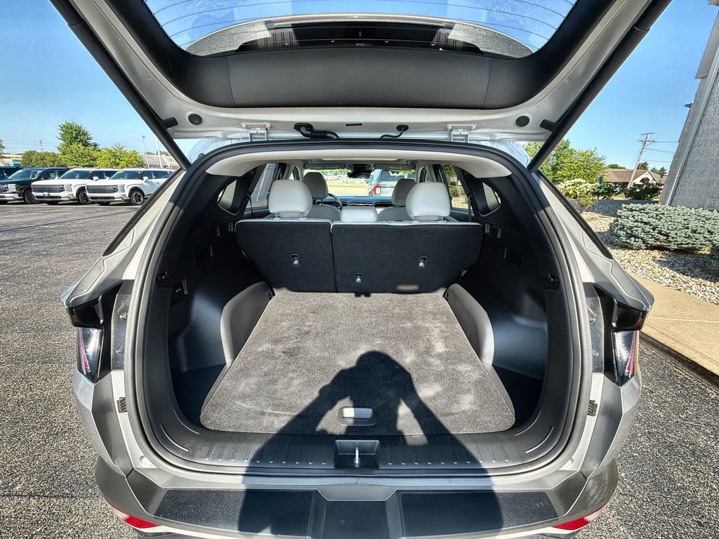 Used 2023 Hyundai Tucson SEL w/ Convenience Package AWD/4WD image 19