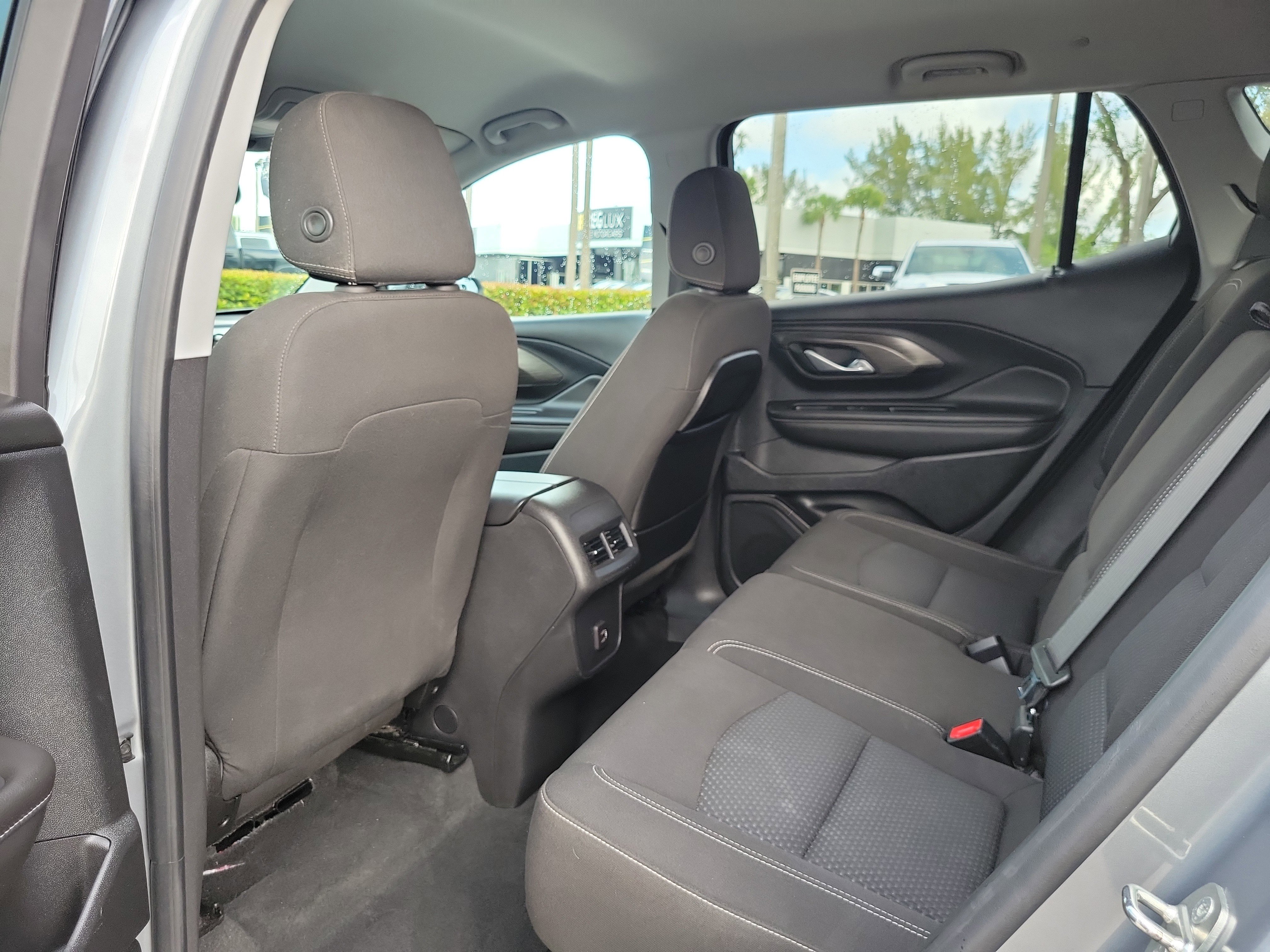 Used 2023 GMC Terrain SLE w/ Driver Convenience Package image 13