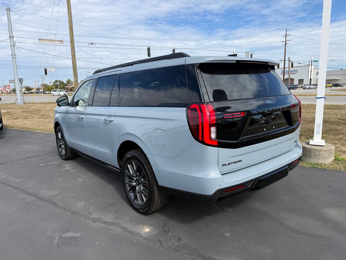 New 2025 Ford Expedition Max Platinum image 4