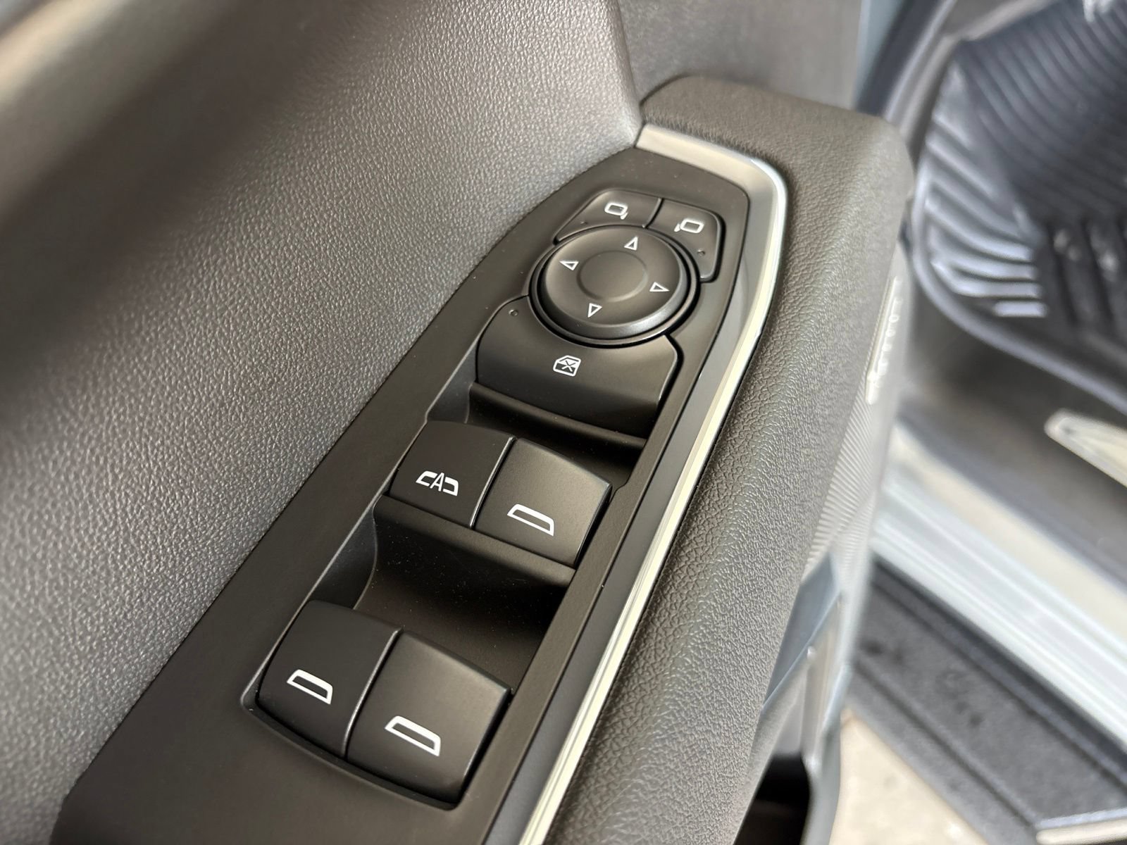 New 2026 Chevrolet Silverado 1500 LT Trail Boss w/ LT Trail Boss Premium Package AWD/4WD image 11