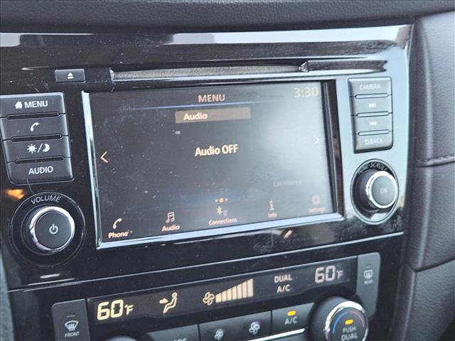 Used 2020 Nissan Rogue SV image 12