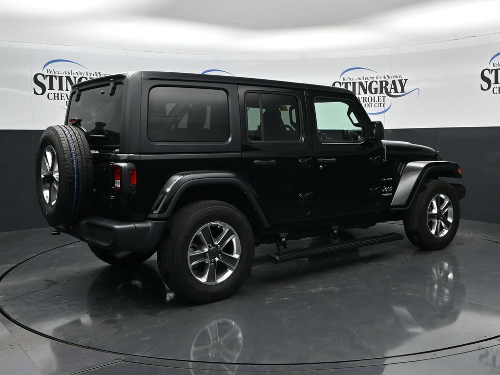 Used 2021 Jeep Wrangler Unlimited Sahara AWD/4WD image 7