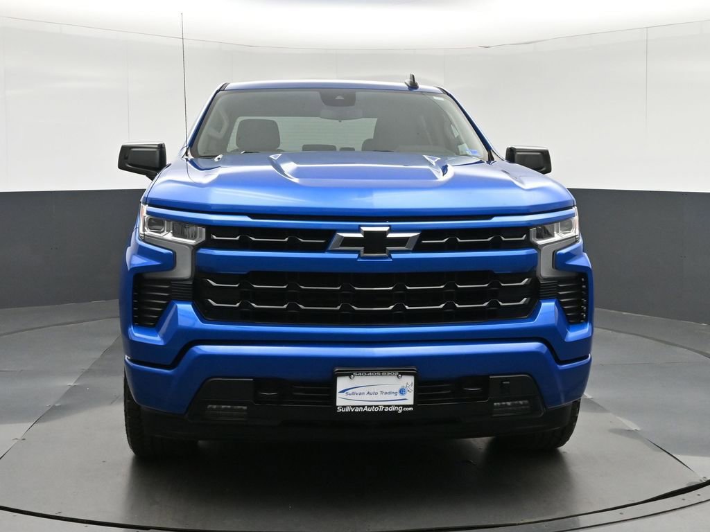 Used 2023 Chevrolet Silverado 1500 RST AWD/4WD image 2