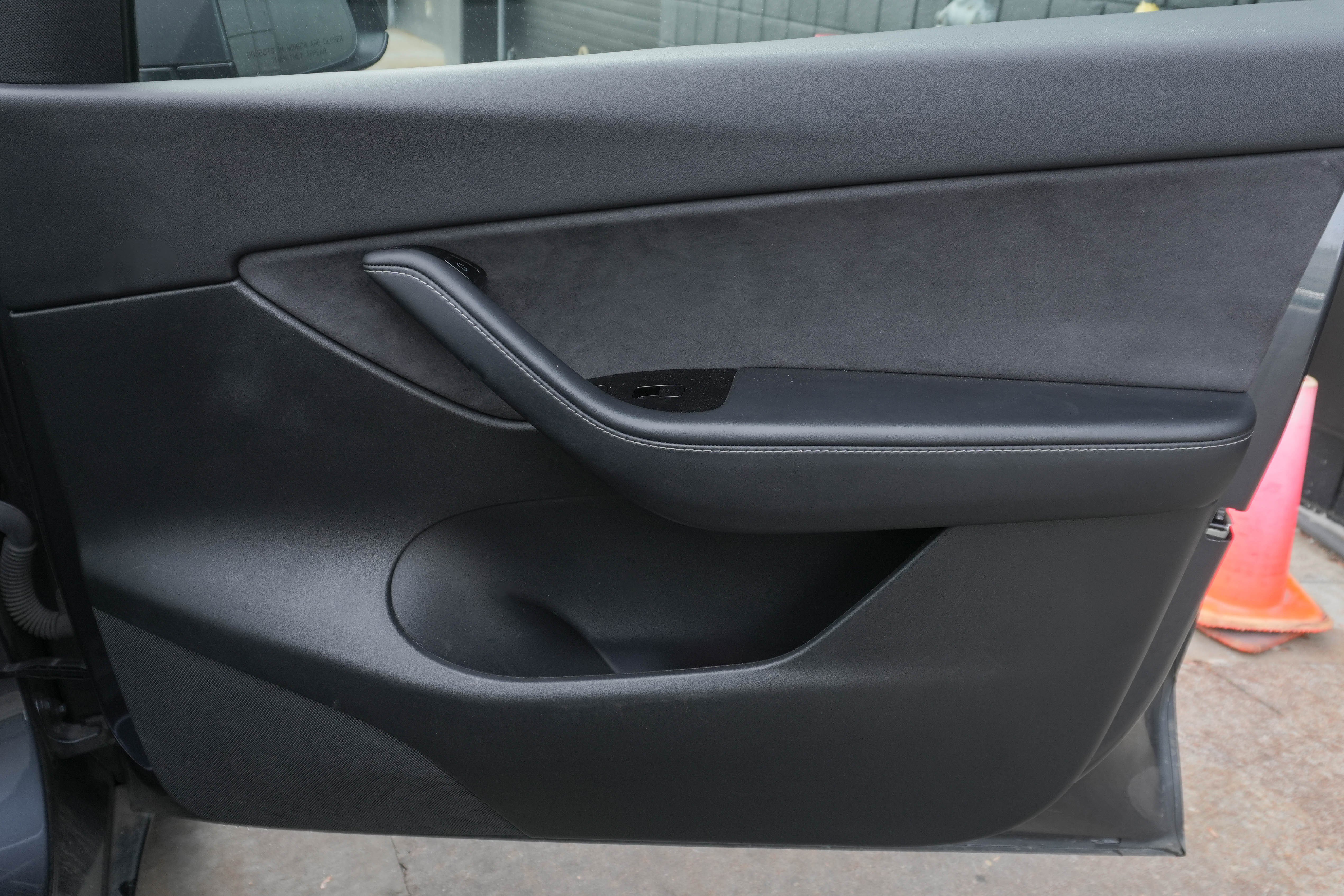 Used 2021 Tesla Model Y Long Range image 25