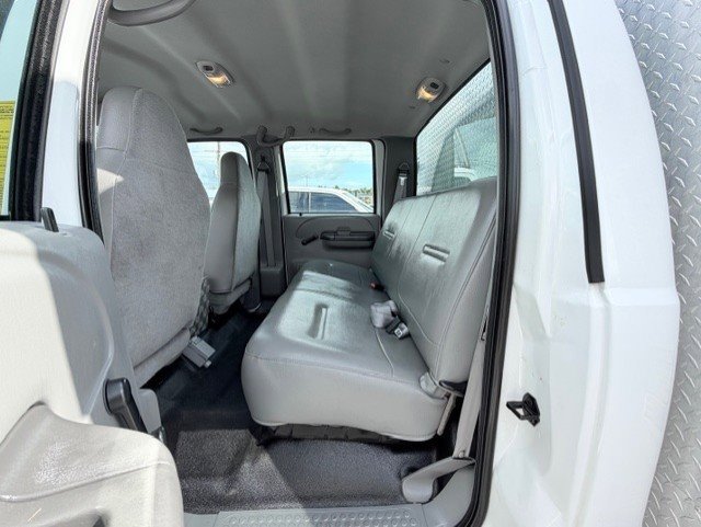 Used 2002 Ford F550 2WD Crew Cab Super Duty image 18