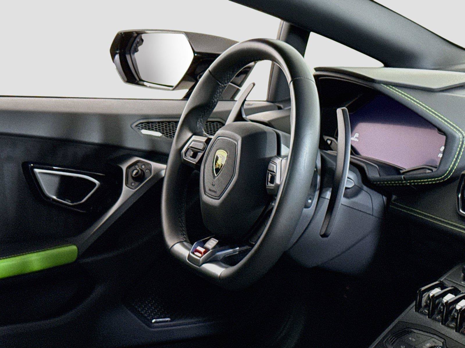 Used 2017 Lamborghini Huracan LP 580-2 RWD image 26