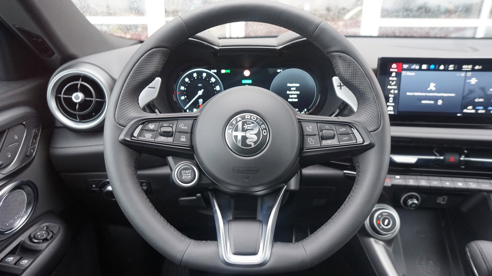 New 2024 Alfa Romeo Tonale Veloce image 22