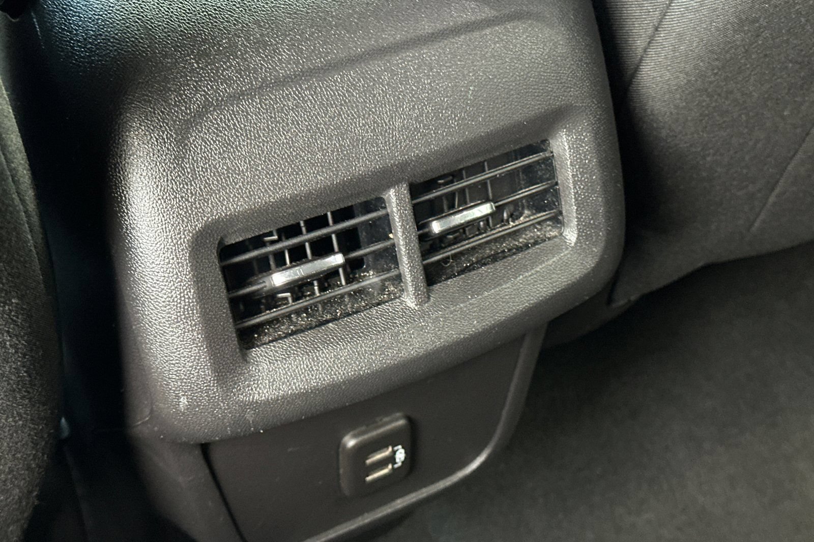Used 2024 Chevrolet Equinox LT AWD/4WD image 15