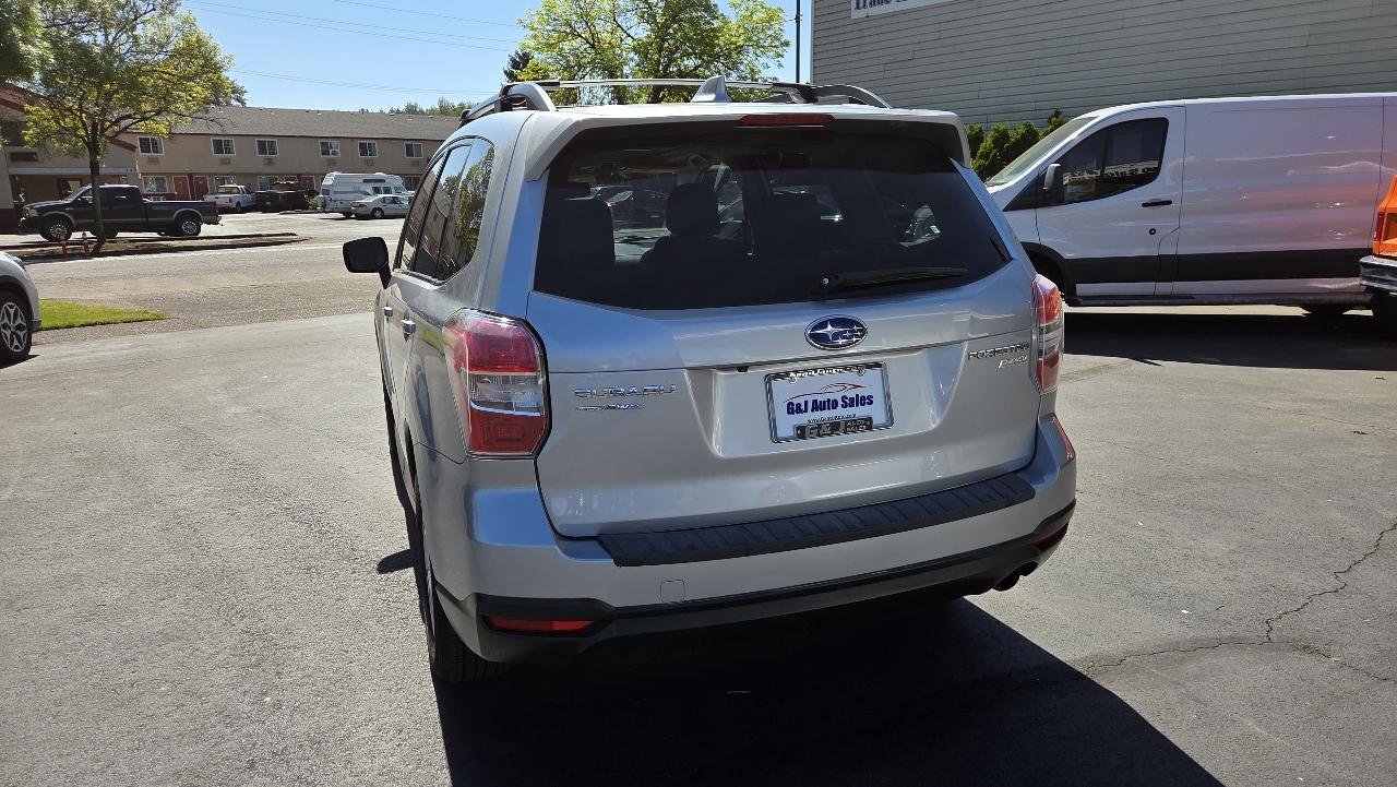 Used 2016 Subaru Forester 2.5i Limited AWD/4WD image 10