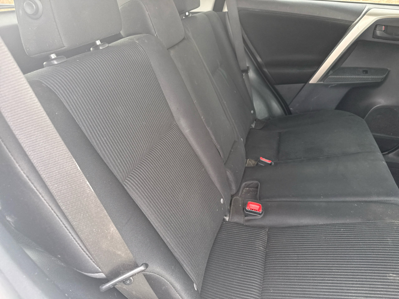 Used 2014 Toyota RAV4 LE image 46