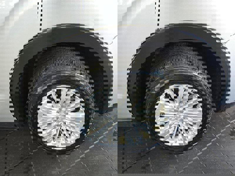 Used 2024 Mitsubishi Outlander ES image 32