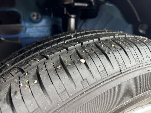 Certified 2025 Hyundai Venue SE image 23