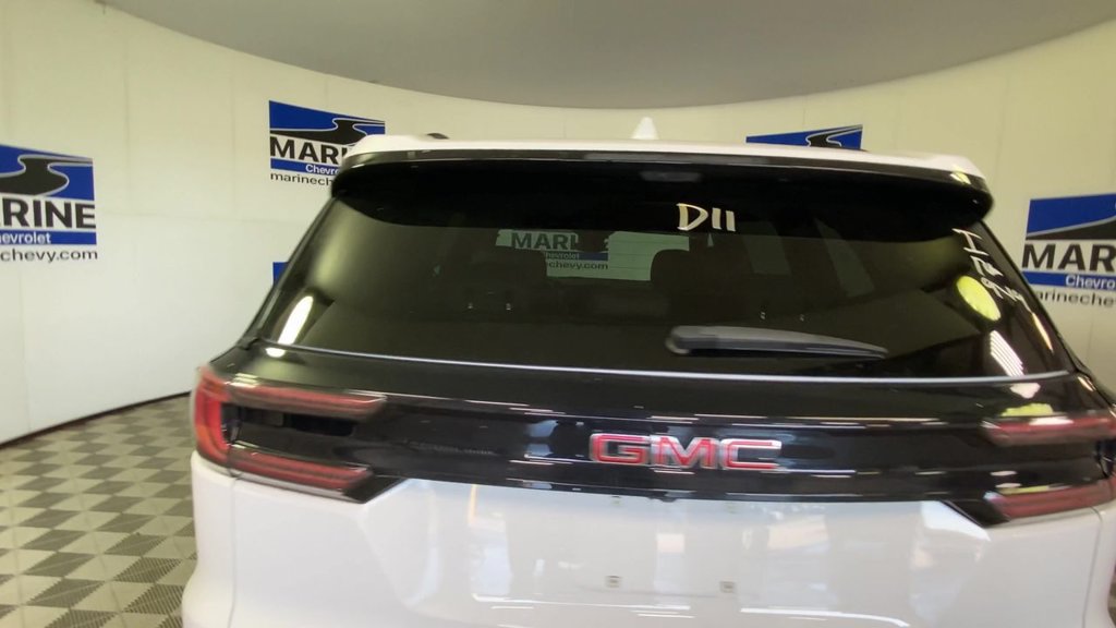 Used 2026 GMC Acadia Elevation w/ Elevation Premium Package FWD image 9