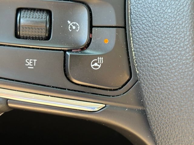 Used 2023 Buick Envision Avenir AWD/4WD image 23