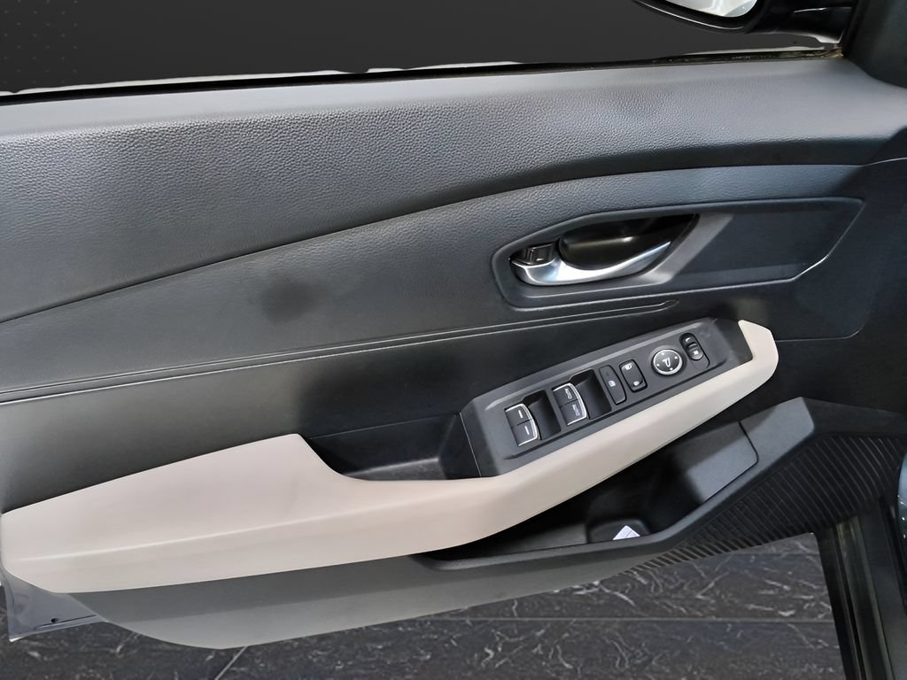 Used 2023 Honda Accord LX image 9