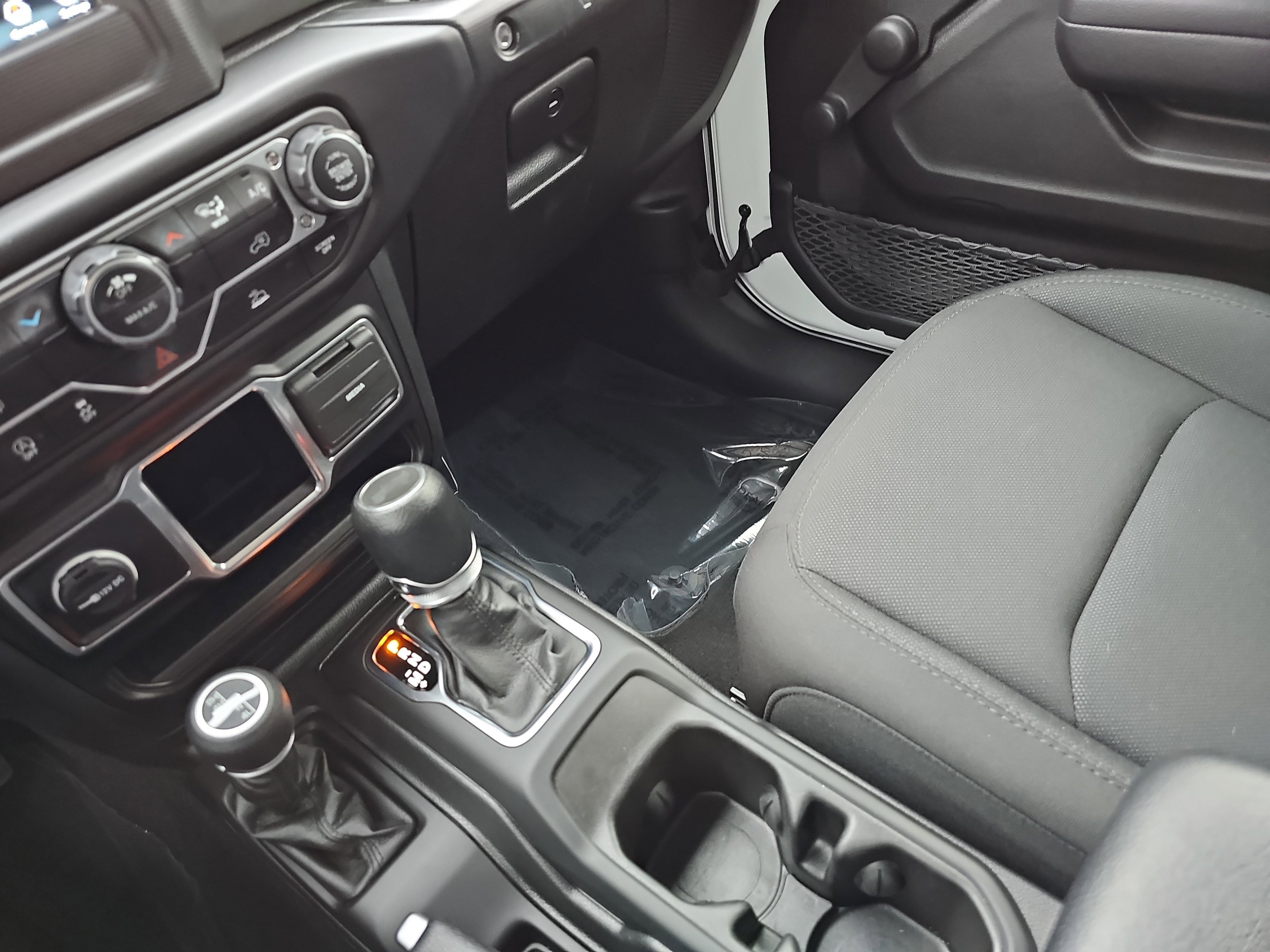 Used 2023 Jeep Wrangler Unlimited Sport AWD/4WD image 24