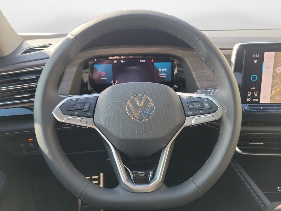 New 2025 Volkswagen Atlas SEL Premium R-Line image 10