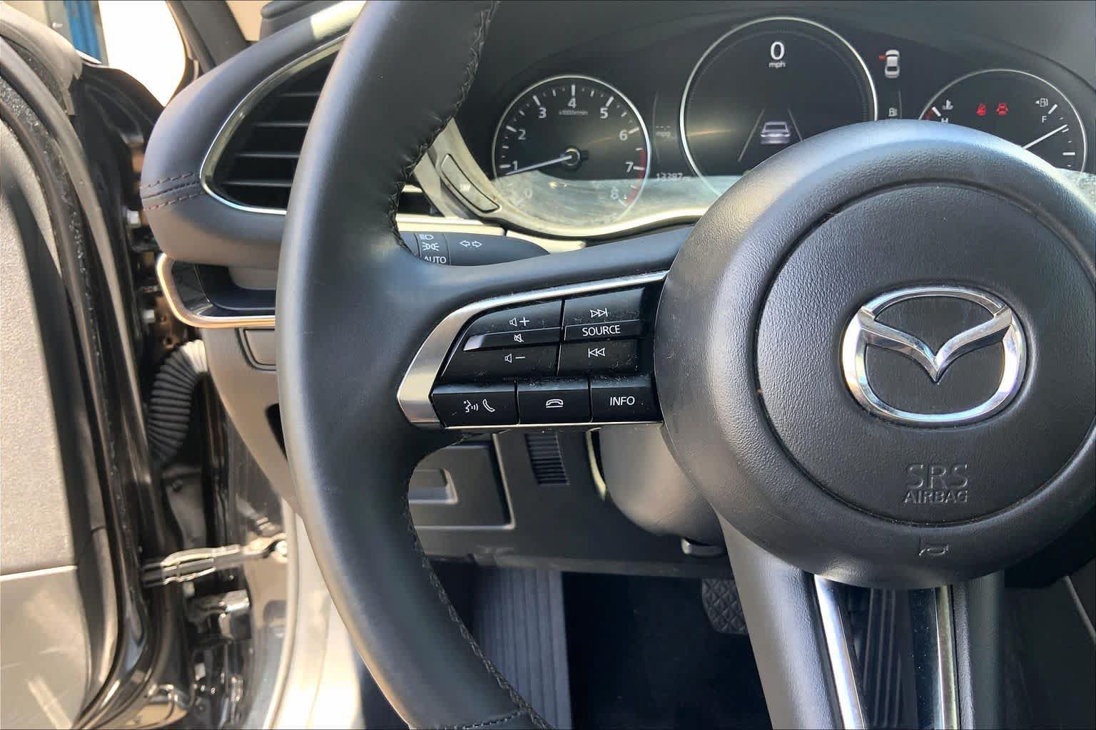 Used 2024 MAZDA MAZDA3 s FWD image 25